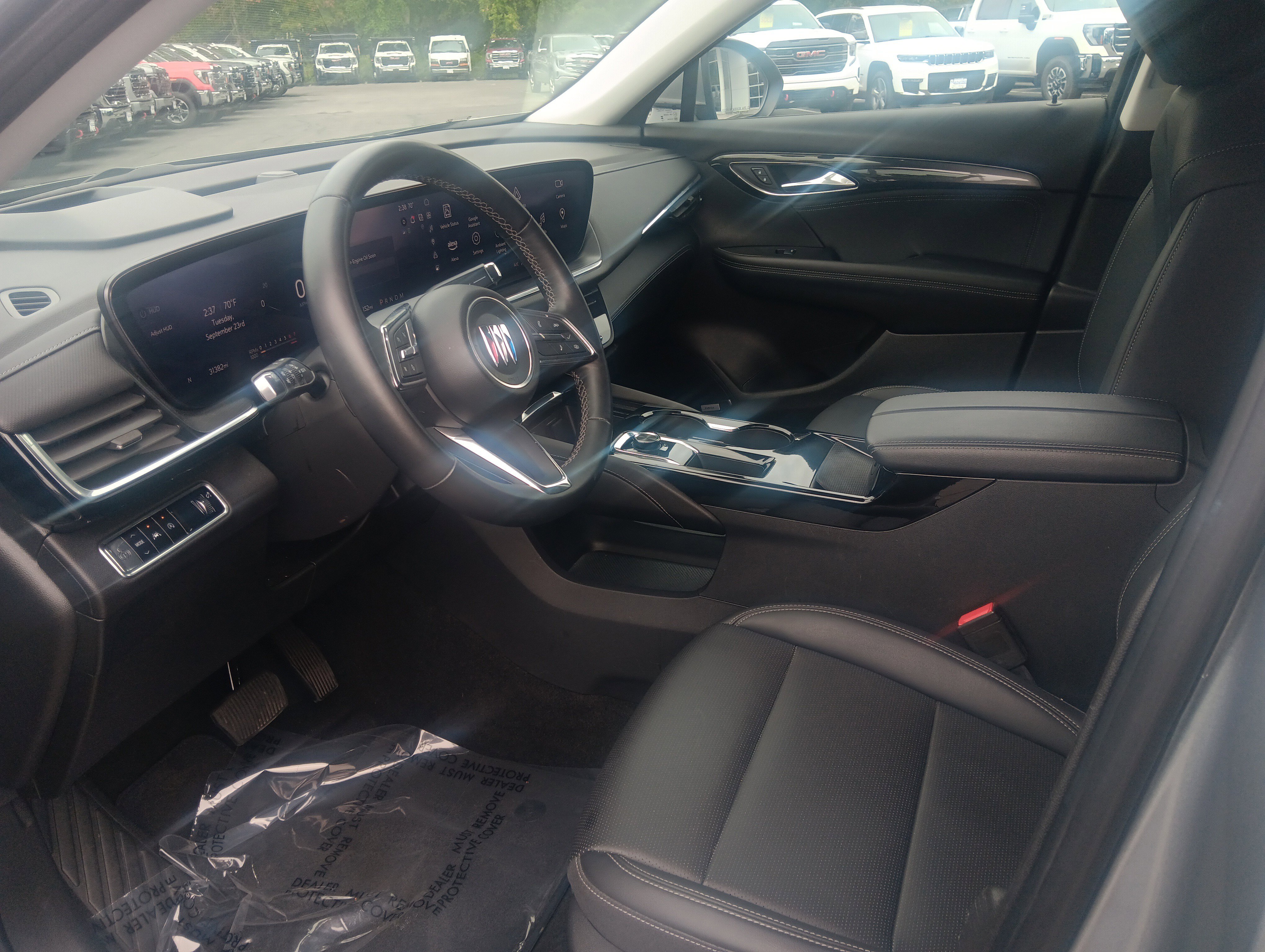 Used 2024 Buick Envision Preferred image 12