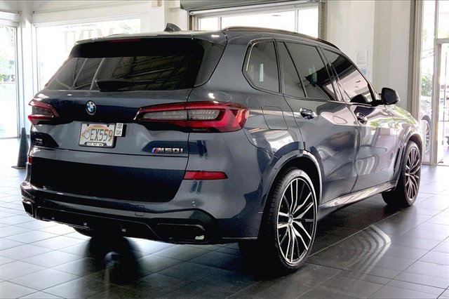 Used 2021 BMW X5 M50i w/ Executive Package image 11