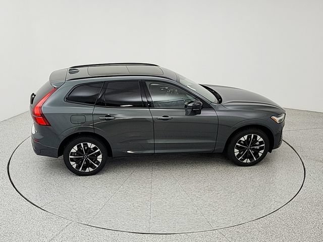 New 2026 Volvo XC60 T8 Plus w/ Protection Package Premier AWD/4WD image 16