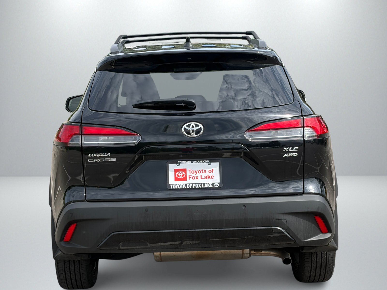 Used 2023 Toyota Corolla Cross XLE w/ Convenience Package AWD/4WD image 4