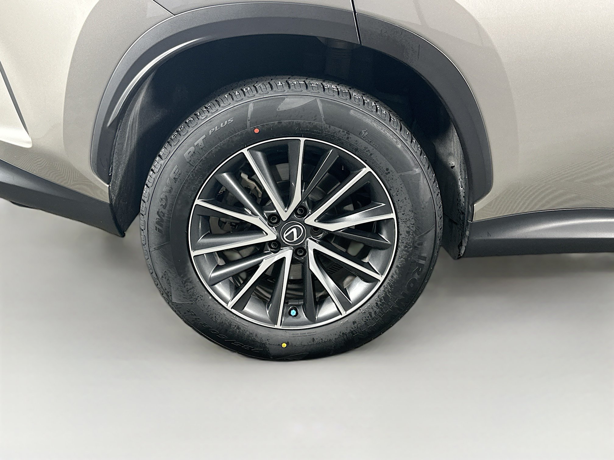 Used 2024 Lexus NX 250 FWD w/ Cold Area Package image 11