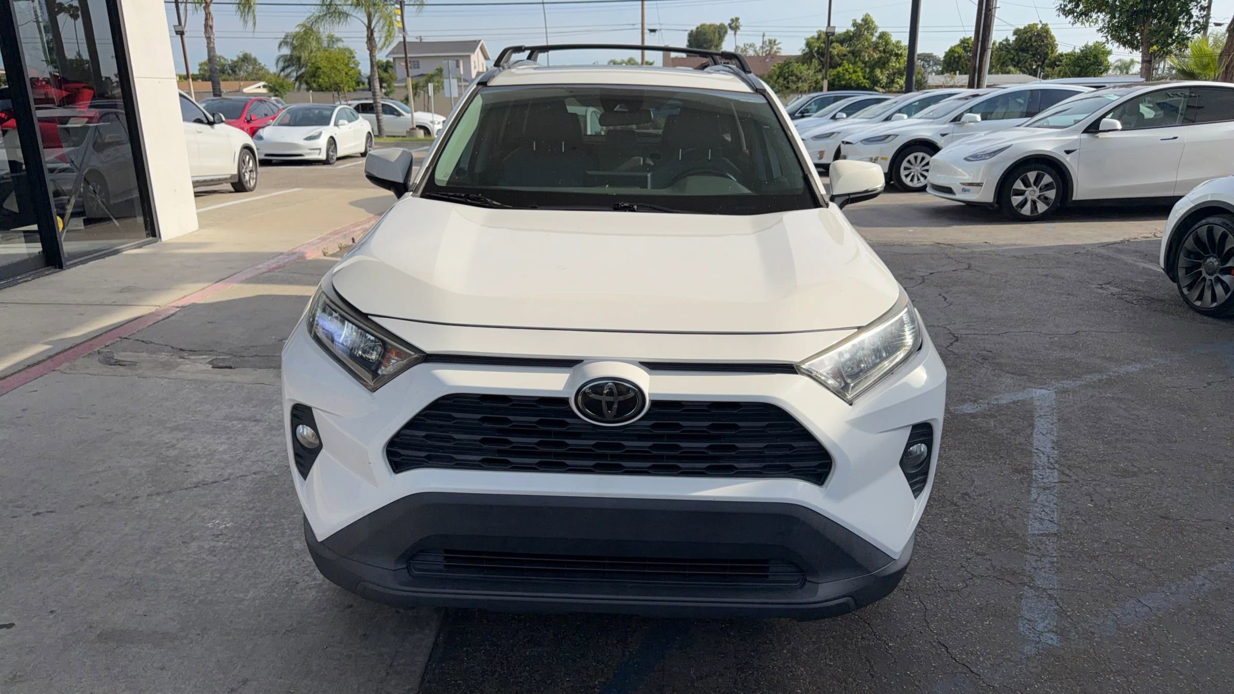 Used 2019 Toyota RAV4 XLE Premium w/ Carpet Mat Package FWD image 2