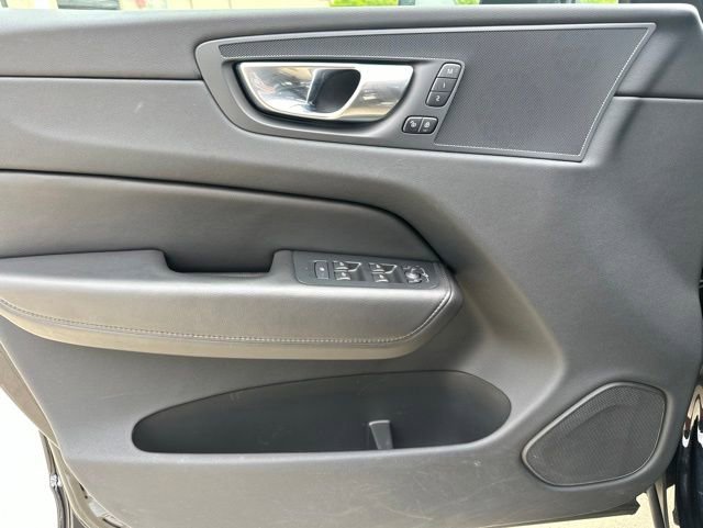Certified 2023 Volvo XC60 B5 Core w/ Climate Package AWD/4WD image 16