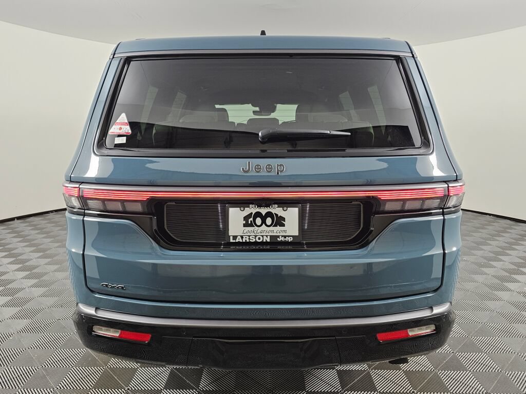 New 2026 Jeep Grand Wagoneer Limited w/ Rear Seat Video Group I AWD/4WD image 5