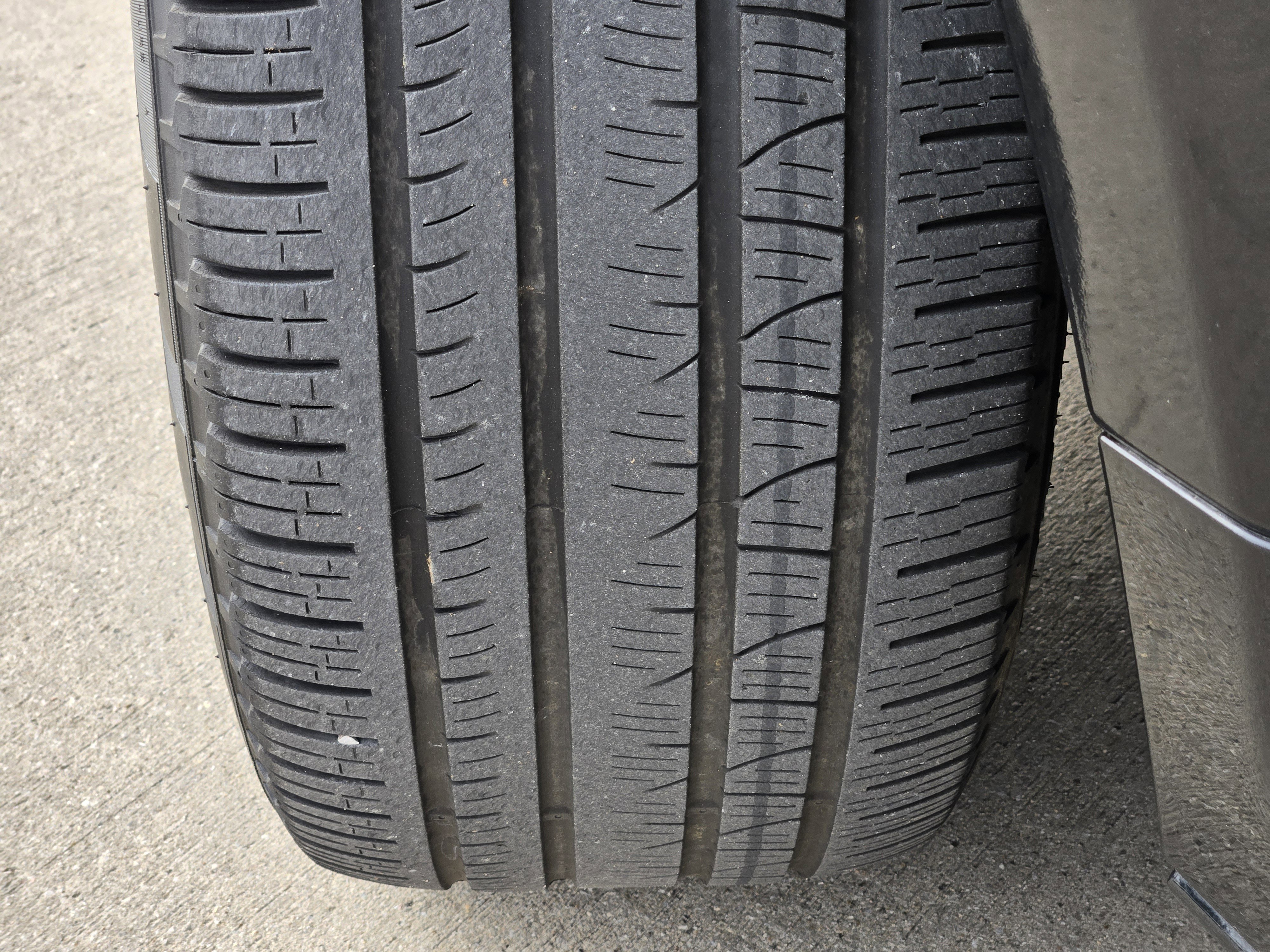 Used 2017 Land Rover Range Rover Sport SVR image 11