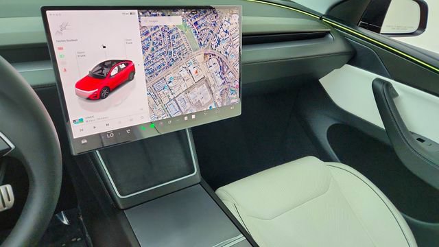 Used 2026 Tesla Model Y Performance AWD/4WD image 41