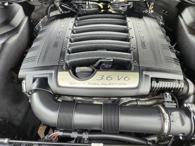 Used 2016 Porsche Cayenne AWD/4WD image 29