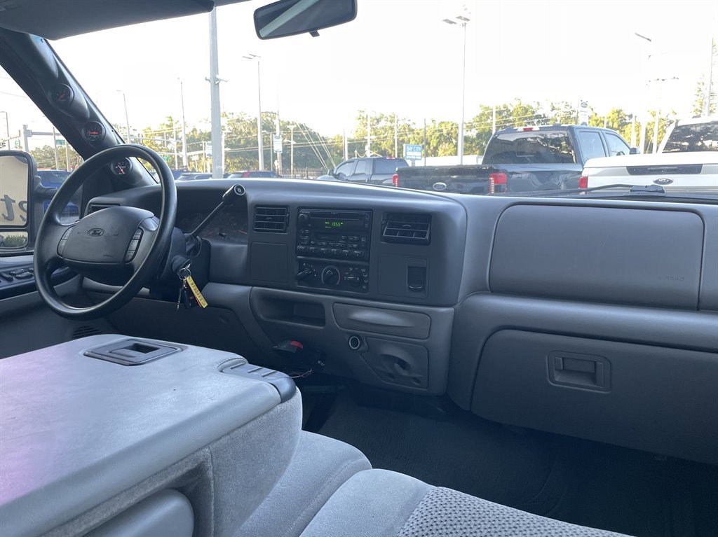 Used 2001 Ford F350 XLT image 11