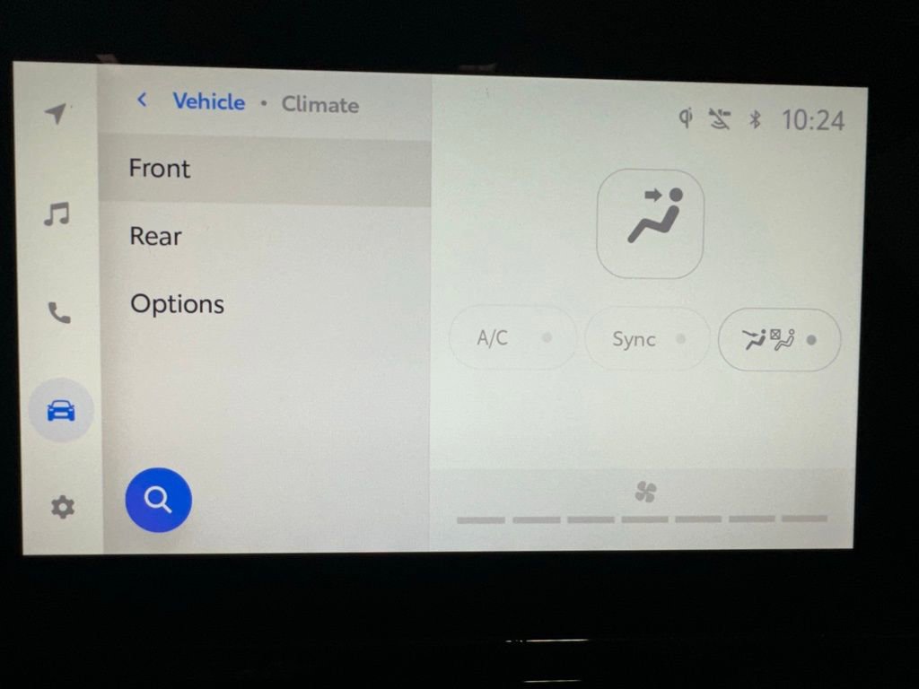 Used 2025 Toyota Highlander XLE image 31