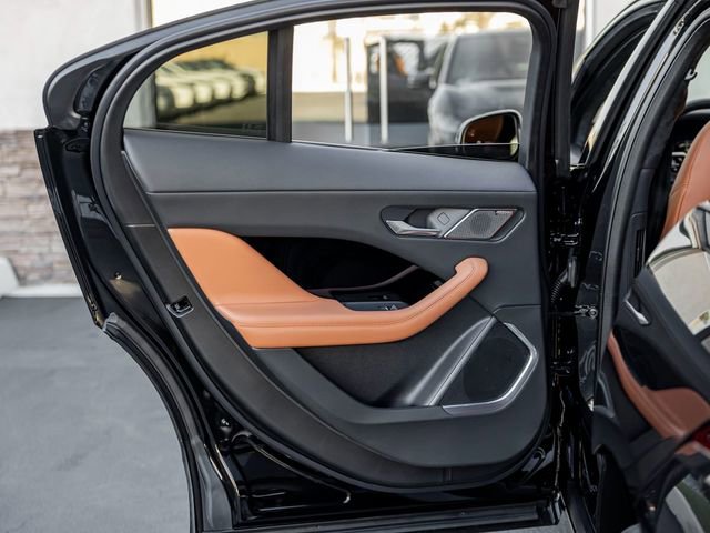 New 2024 Jaguar I-PACE R-Dynamic HSE image 20