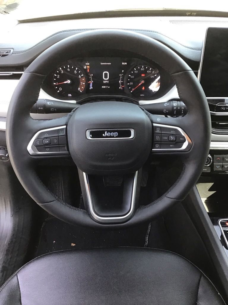 Used 2025 Jeep Compass Limited AWD/4WD image 8