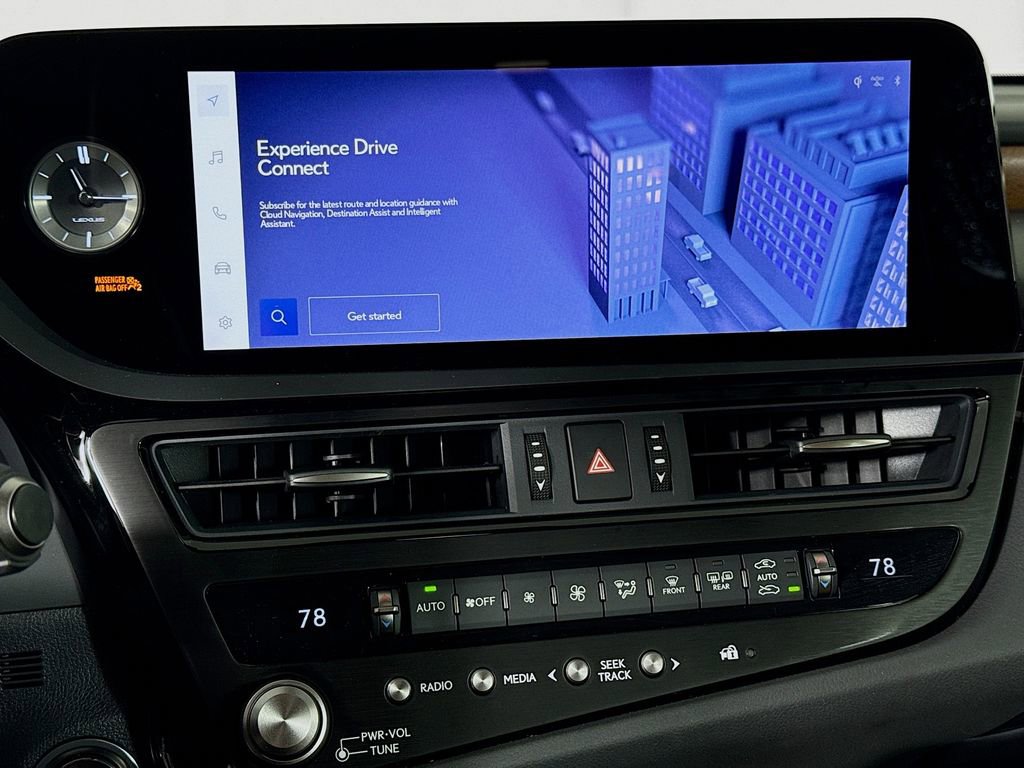 Certified 2025 Lexus ES 300h w/ Premium Package image 13