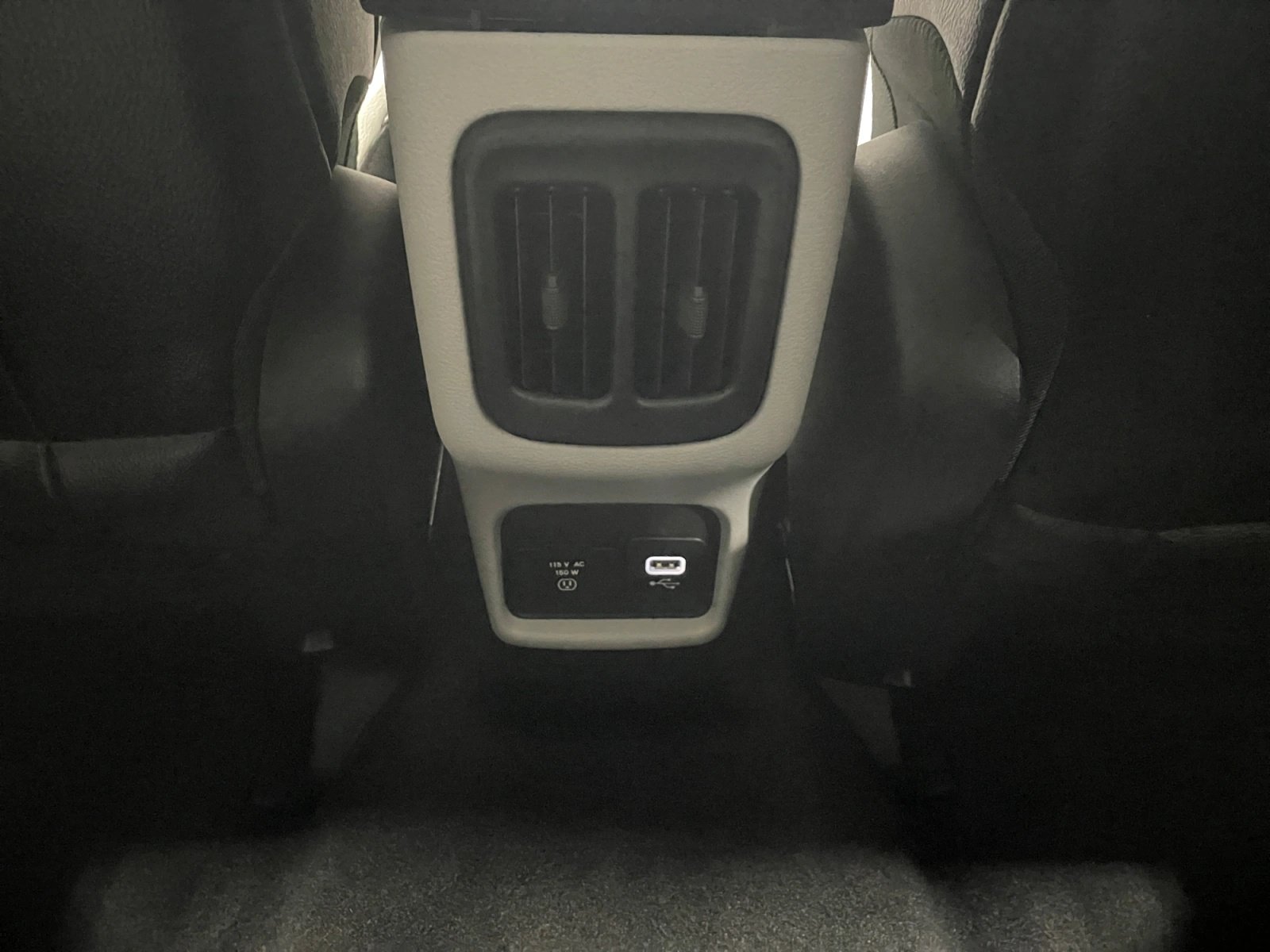 Used 2017 Jeep Compass Latitude w/ Popular Equipment Group FWD image 21