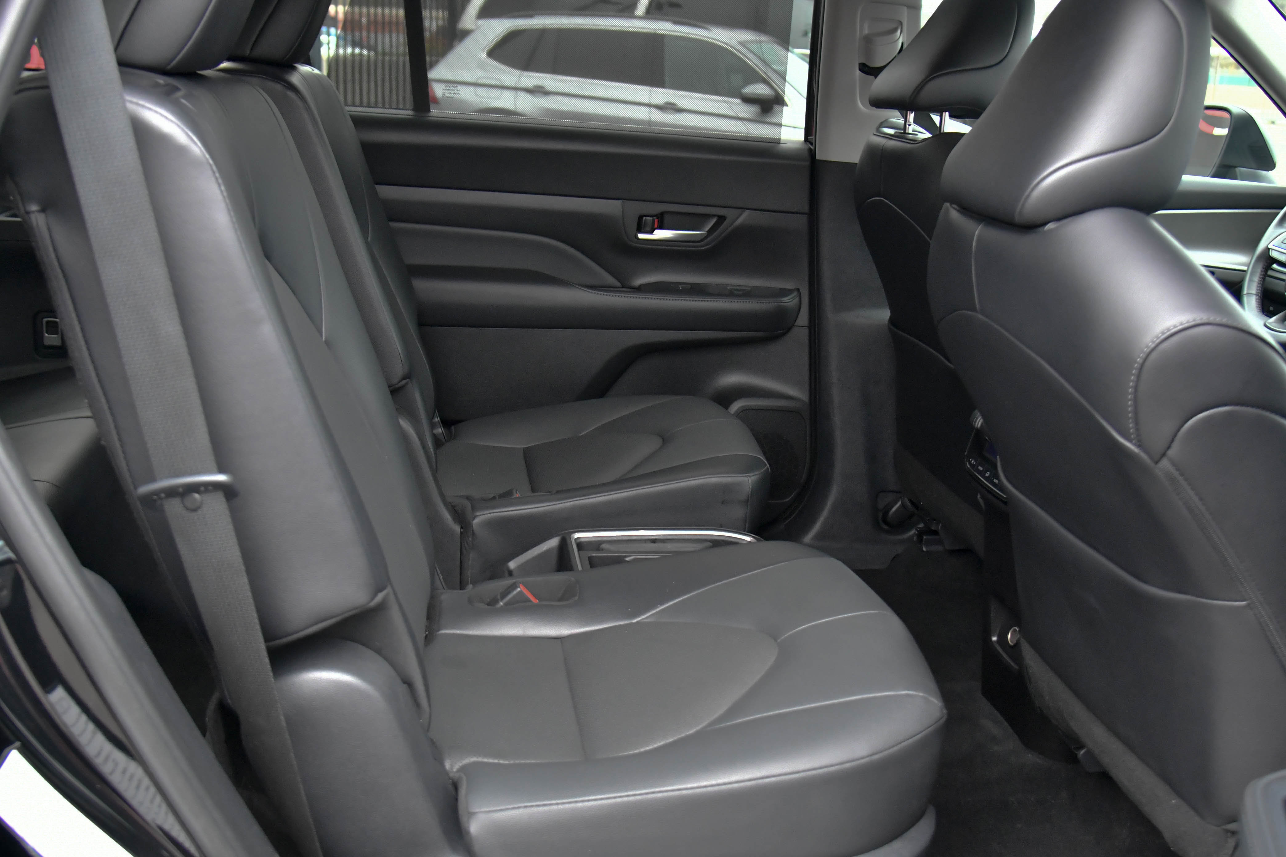 Used 2025 Toyota Grand Highlander AWD image 51