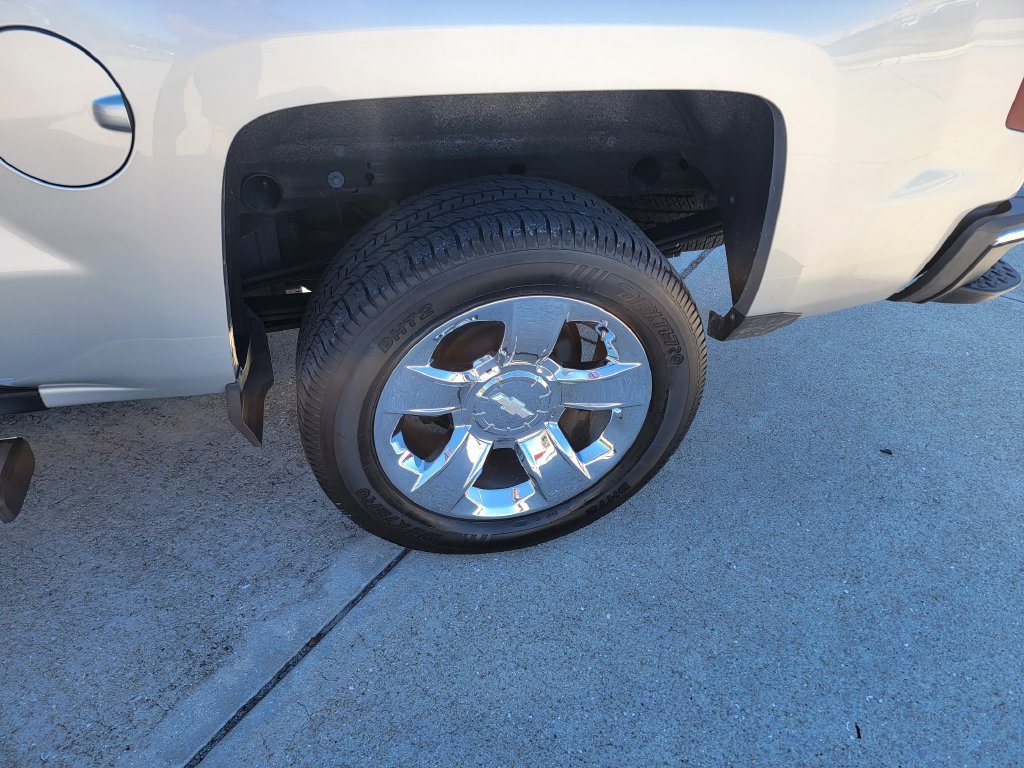 Used 2018 Chevrolet Silverado 1500 LTZ RWD image 21