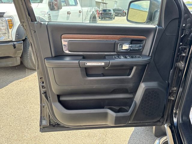 Used 2015 RAM 1500 Laramie w/ Convenience Group image 7