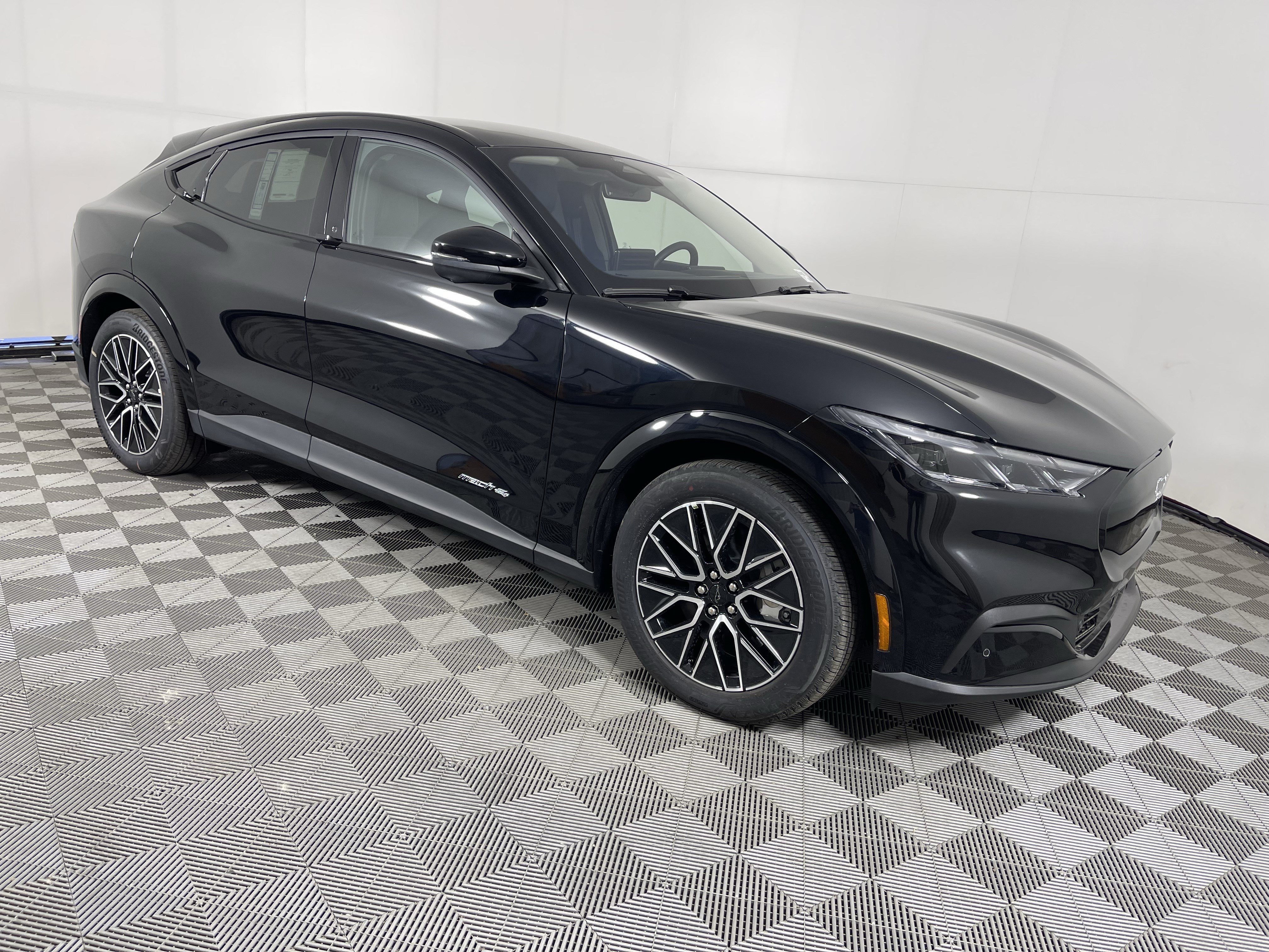 New 2026 Ford Mustang Mach-E Premium AWD/4WD image 7
