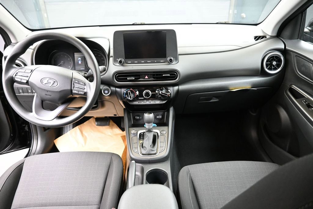 Certified 2023 Hyundai Kona SEL FWD image 18