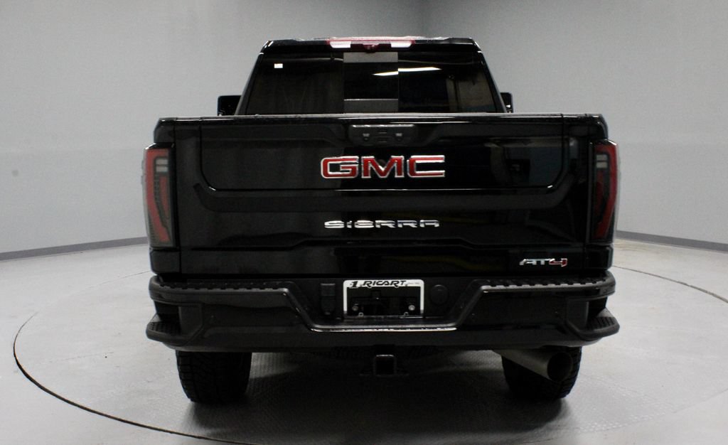 Used 2024 GMC Sierra 3500 AT4 w/ AT4 Premium Plus Package AWD/4WD image 10