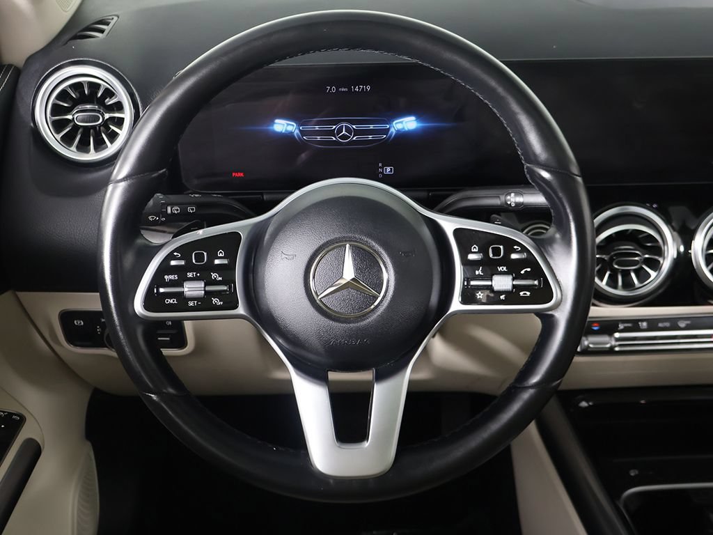 Used 2023 Mercedes-Benz GLA 250 4MATIC w/ Premium Package image 38