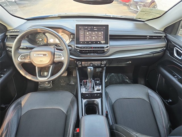 Used 2022 Jeep Compass Trailhawk image 12