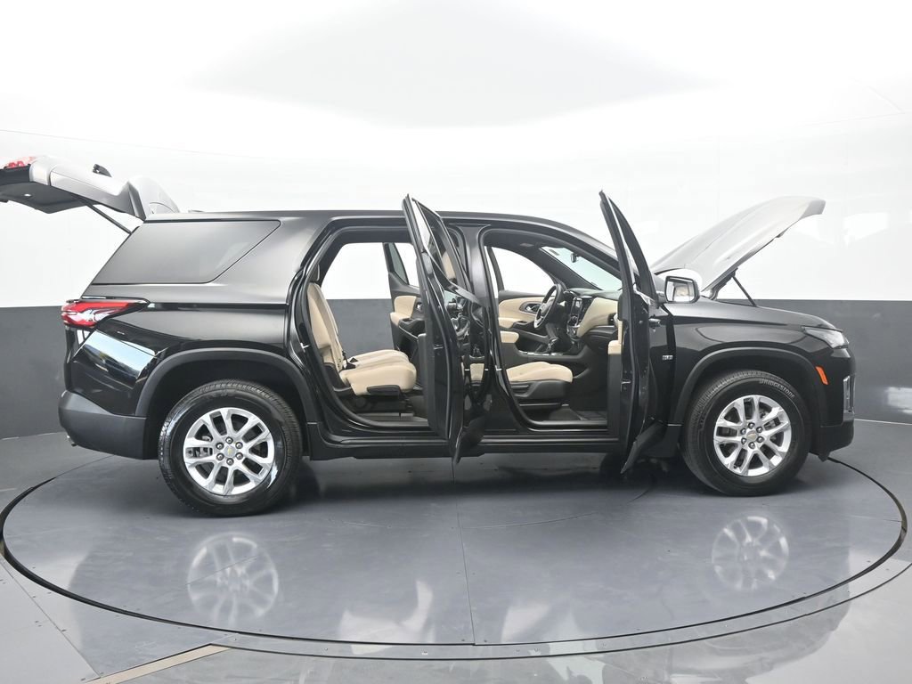 Used 2023 Chevrolet Traverse LS image 70
