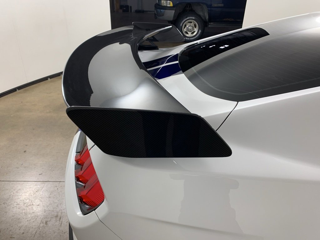 Used 2020 Ford Mustang Shelby GT500 w/ Carbon Fiber Track Pack image 32