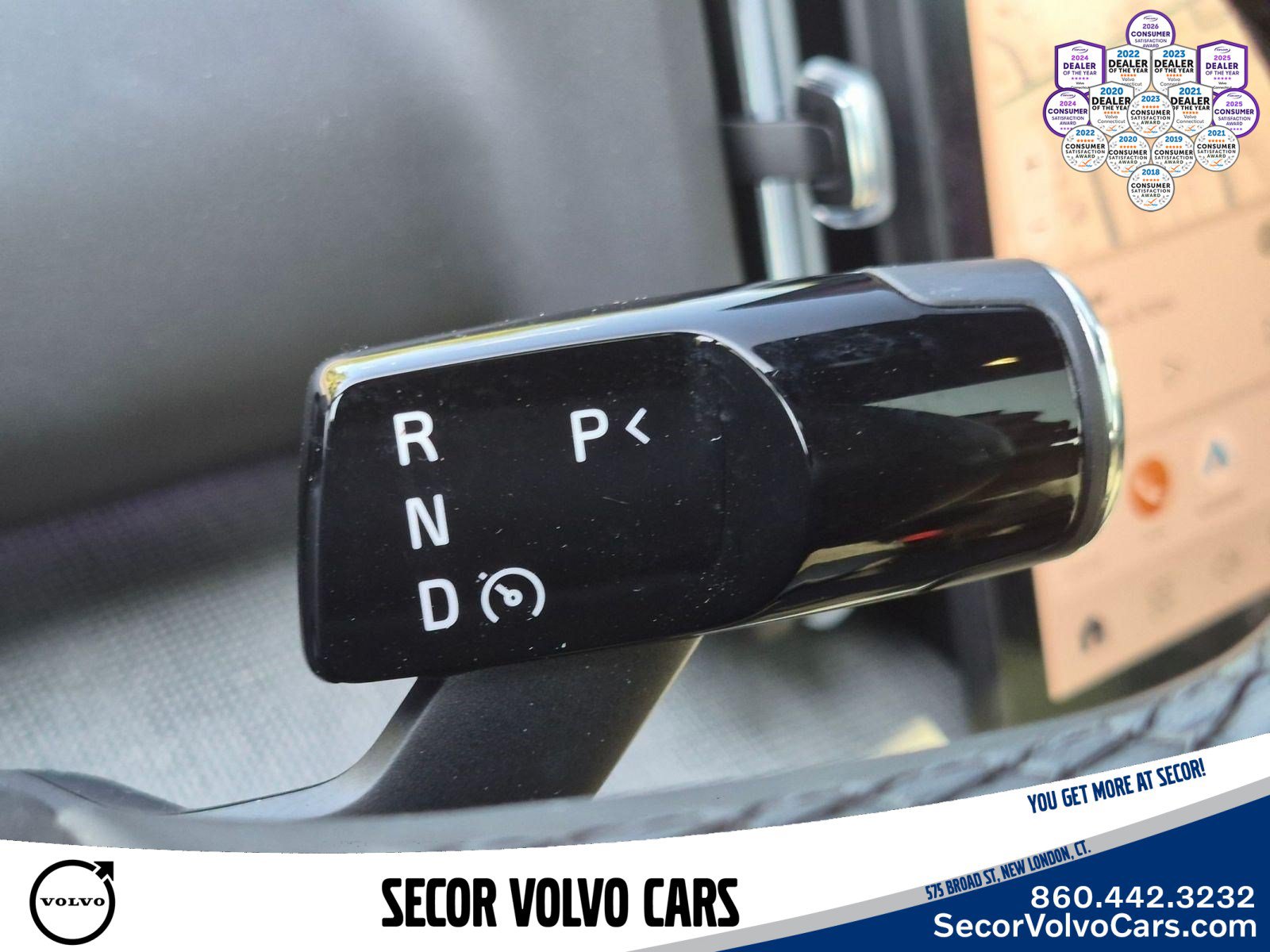Used 2025 Volvo EX30 Plus w/ Protection Package Premier AWD/4WD image 15