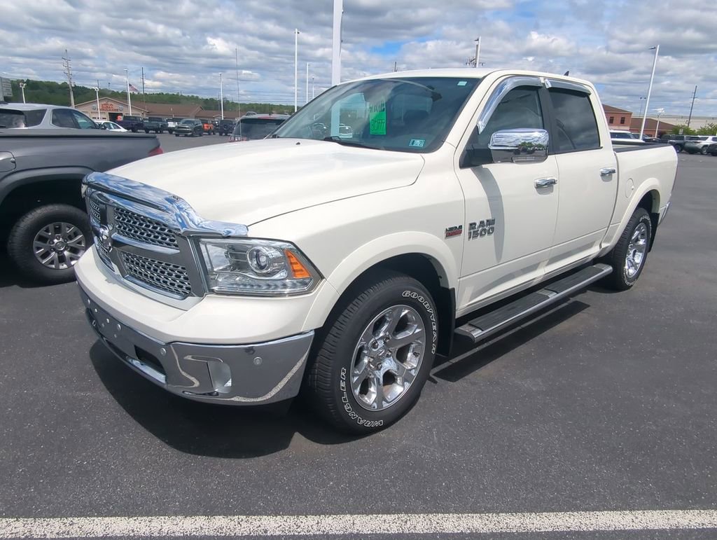 Used 2016 RAM 1500 Laramie w/ Convenience Group AWD/4WD image 4