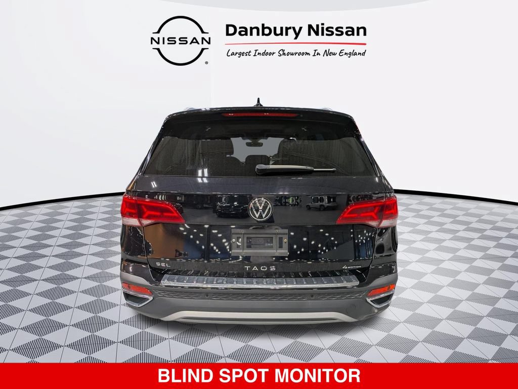 Used 2022 Volkswagen Taos SEL w/ Panoramic Sunroof Package AWD/4WD image 4