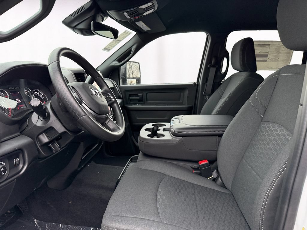 New 2026 RAM 3500 Tradesman AWD/4WD image 9