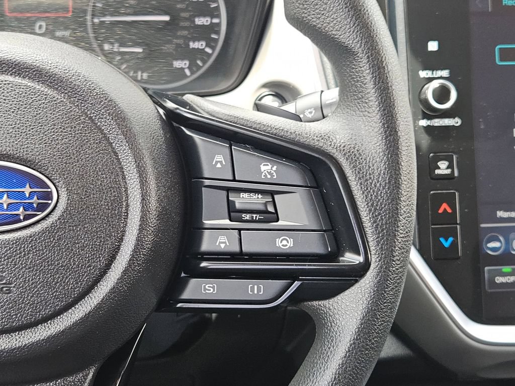 Used 2025 Subaru Crosstrek 2.5i Premium AWD/4WD image 25