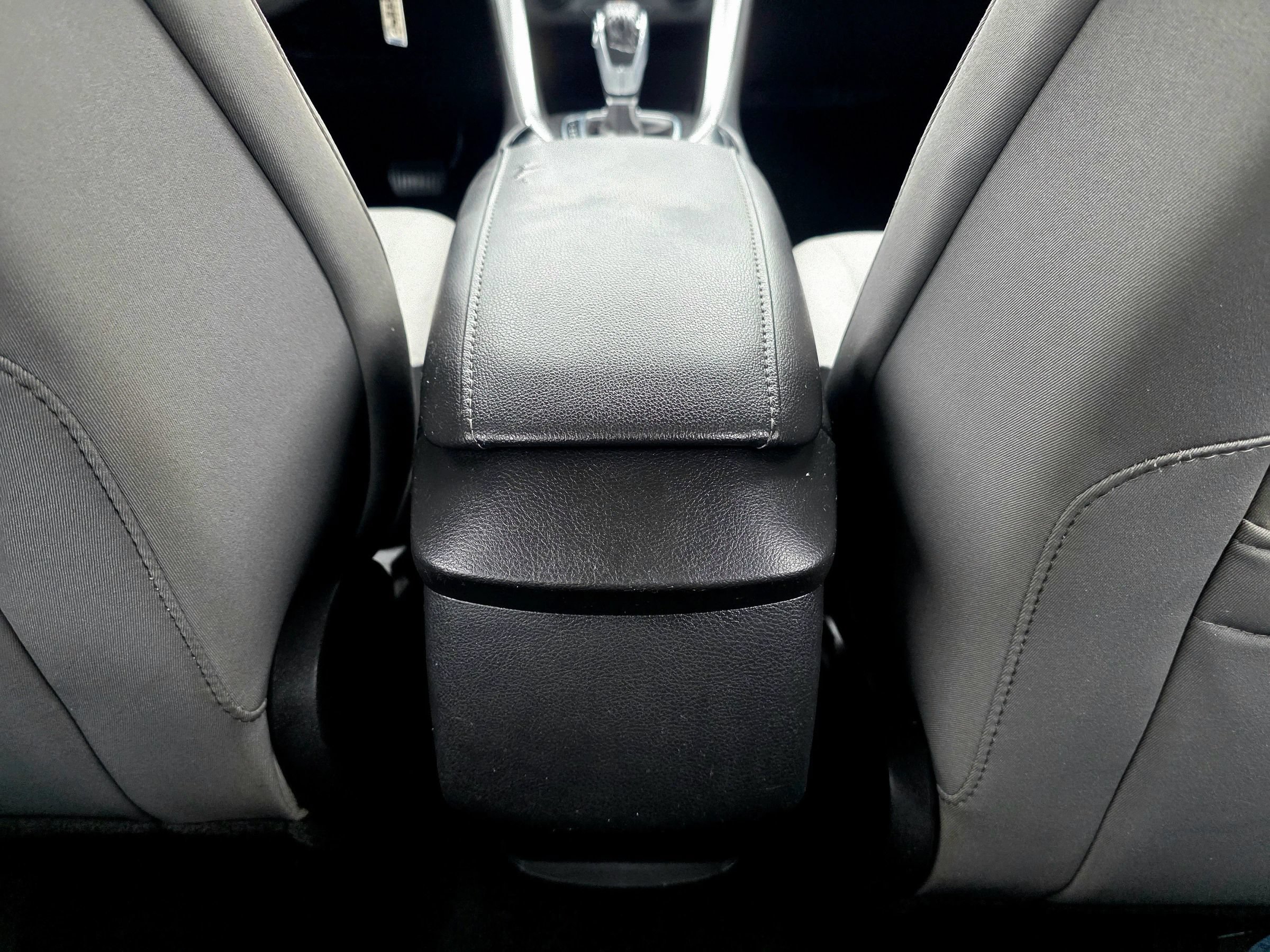 Used 2013 Ford Fusion S FWD image 28