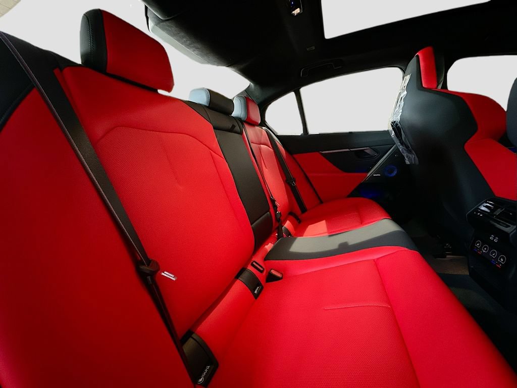 New 2027 BMW M5 w/ Executive Package AWD/4WD image 29