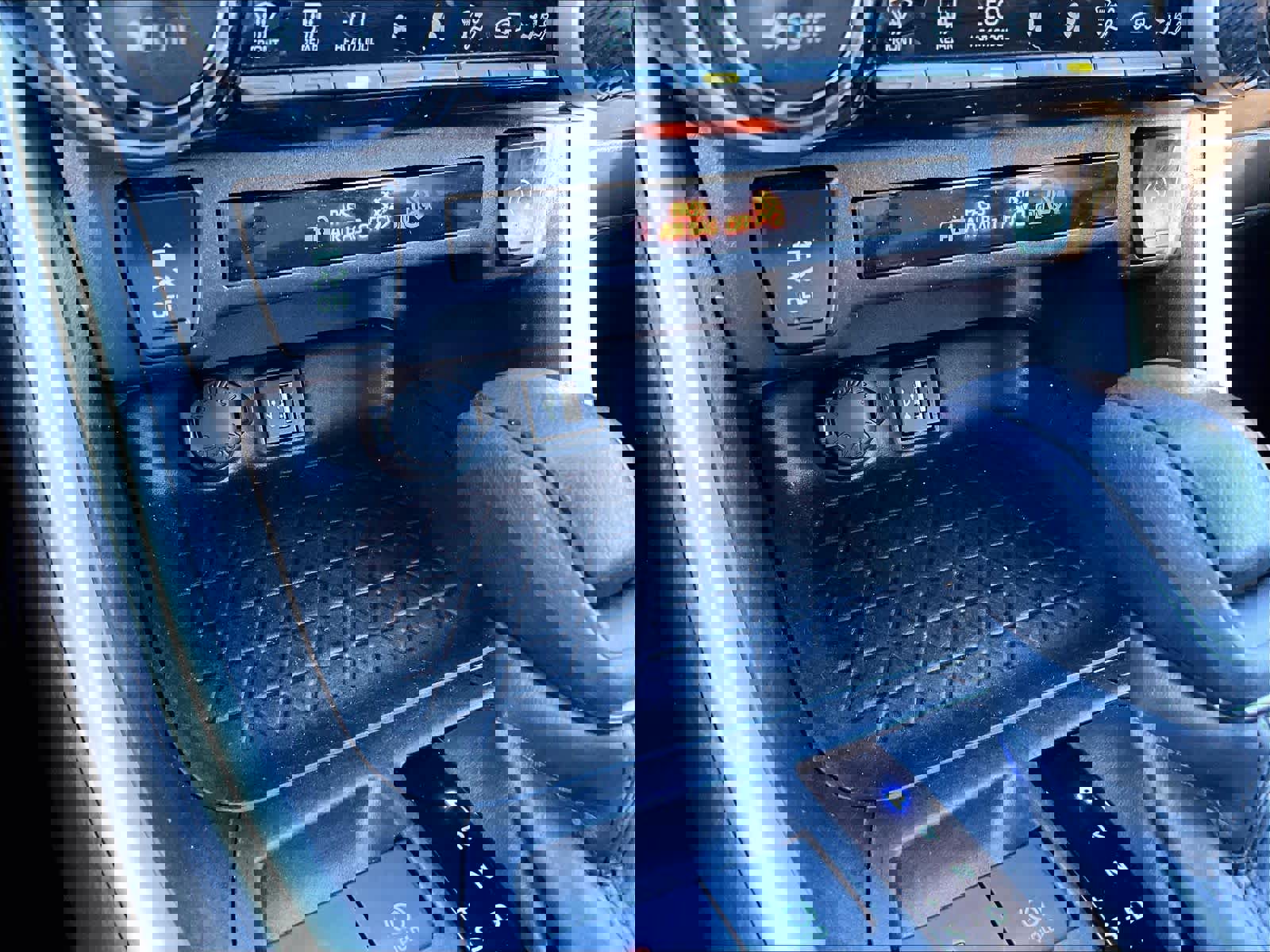 Used 2024 Toyota RAV4 XLE image 27