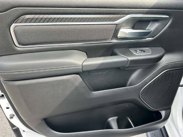 New 2027 RAM 1500 4x4 Crew Cab image 17