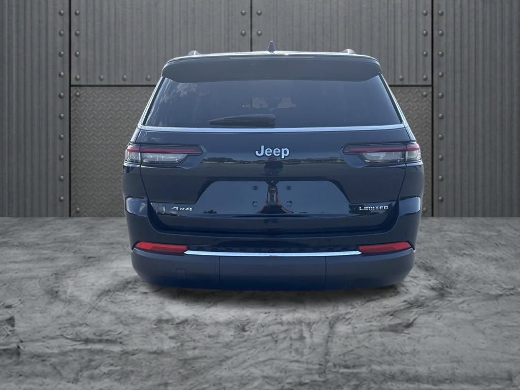 Used 2023 Jeep Grand Cherokee L Limited AWD/4WD image 6