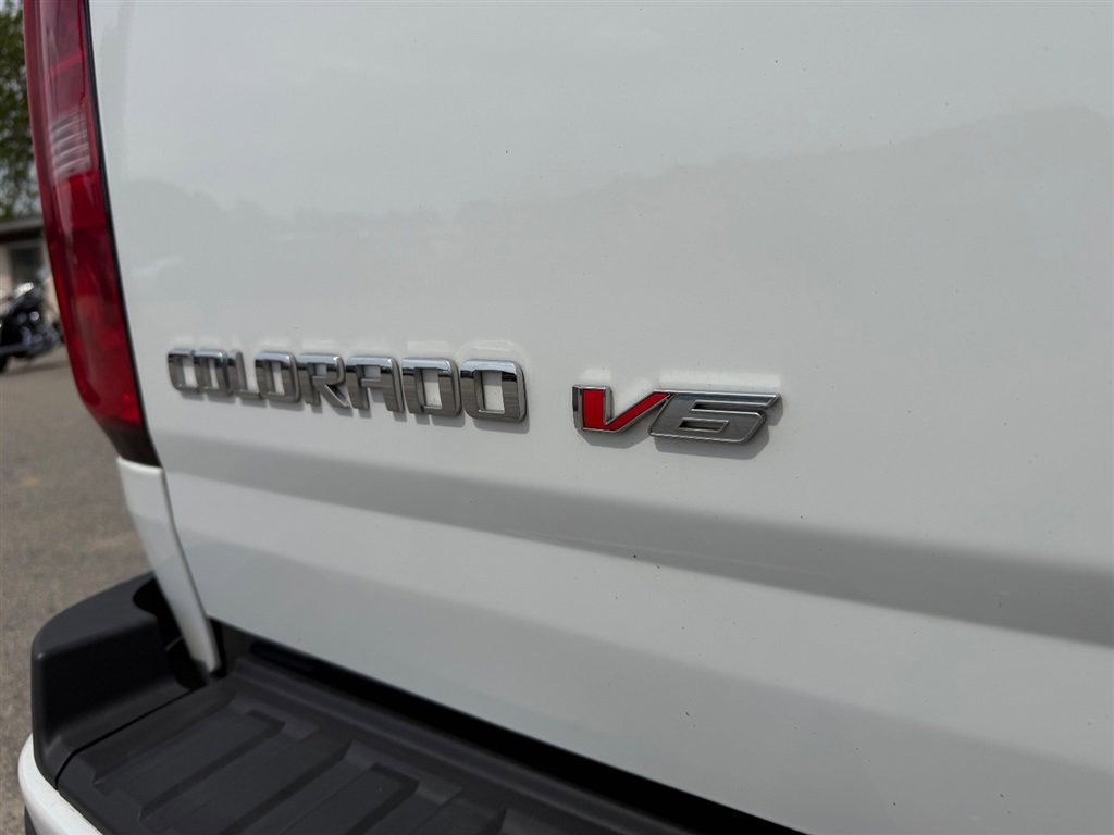 Used 2020 Chevrolet Colorado LT w/ LT Convenience Package RWD image 12