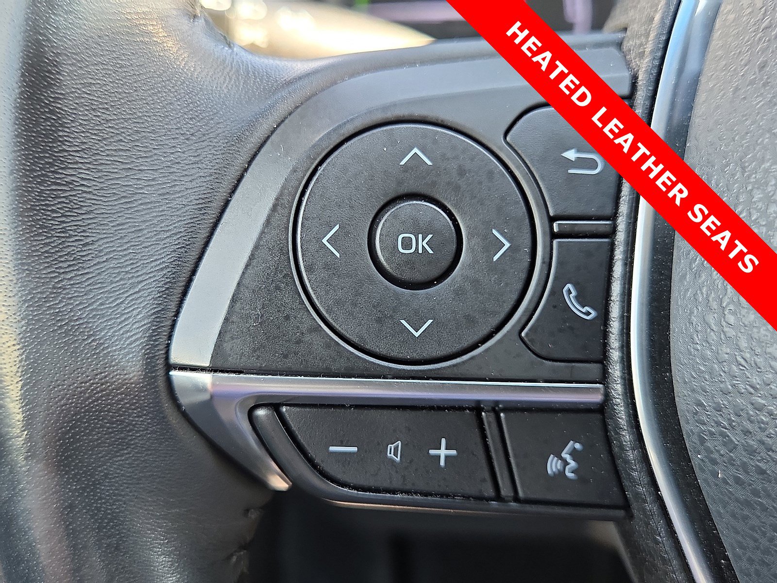 Used 2018 Toyota Camry XLE image 20