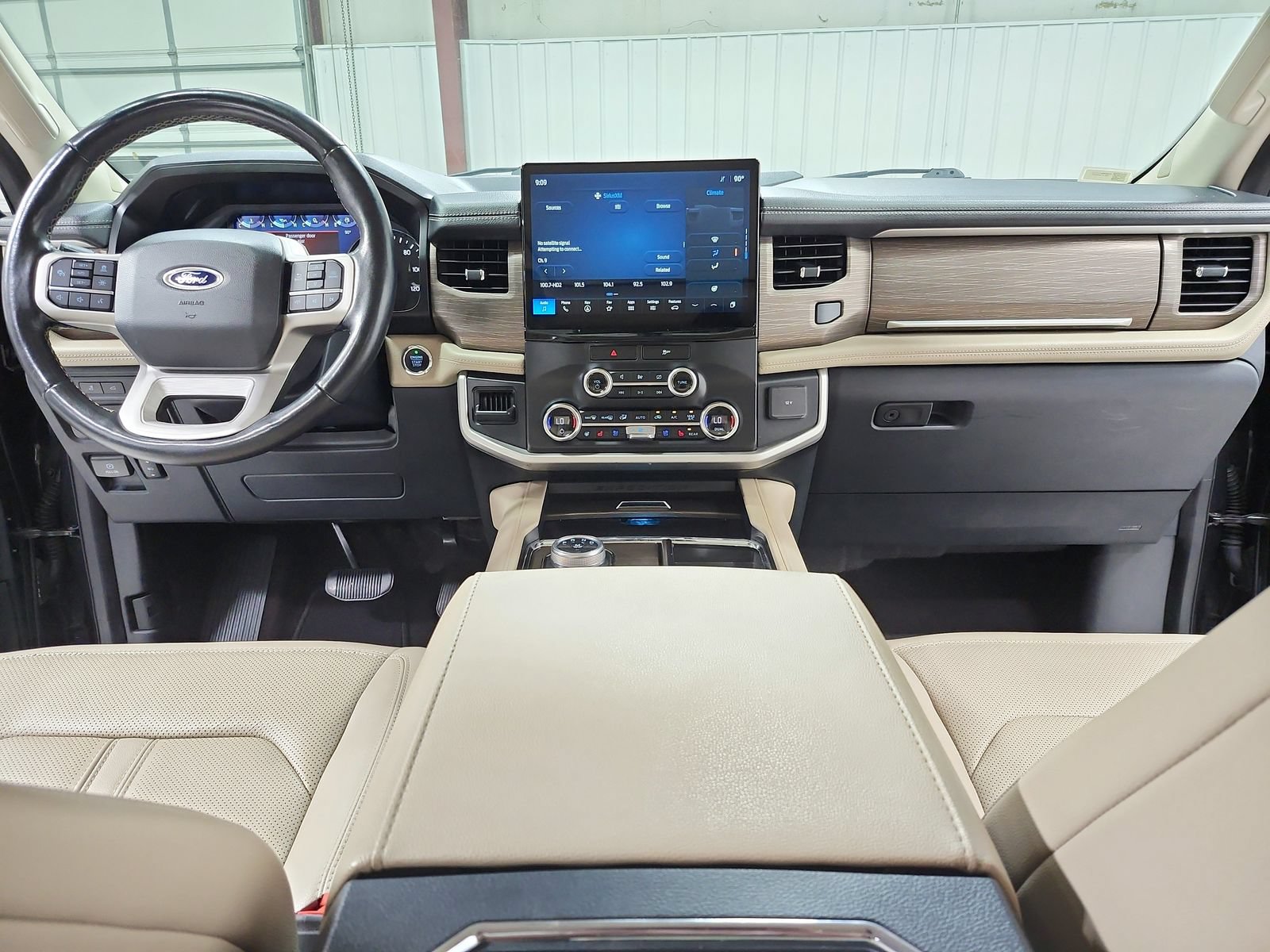 Used 2022 Ford Expedition Max Limited RWD image 30