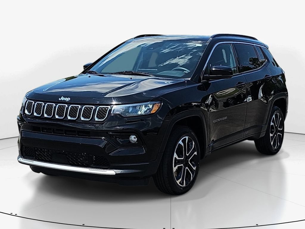 Used 2023 Jeep Compass Limited w/ Sun and Sound Group AWD/4WD image 11