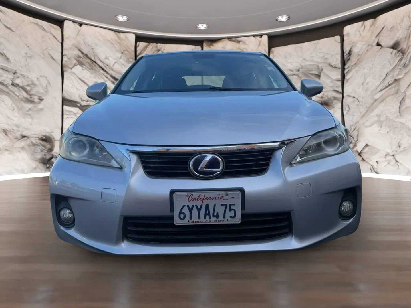 Used 2013 Lexus CT 200h w/ Premium Pkg w/Navigation FWD image 2