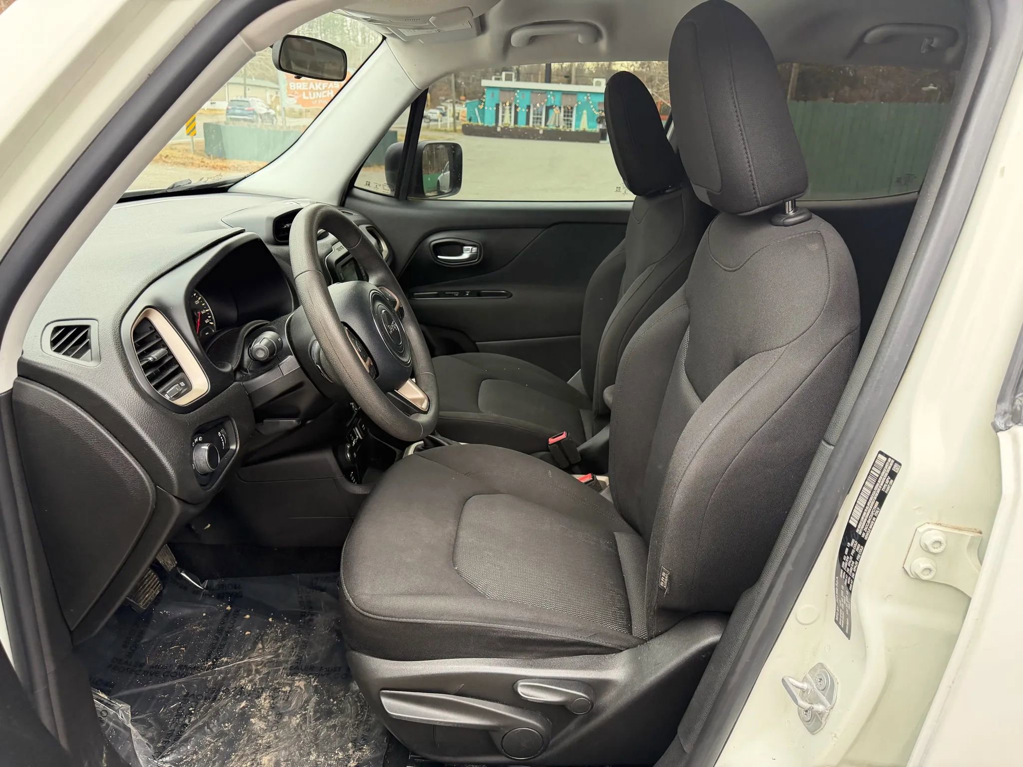 Used 2016 Jeep Renegade Sport w/ Power & Air Group image 22