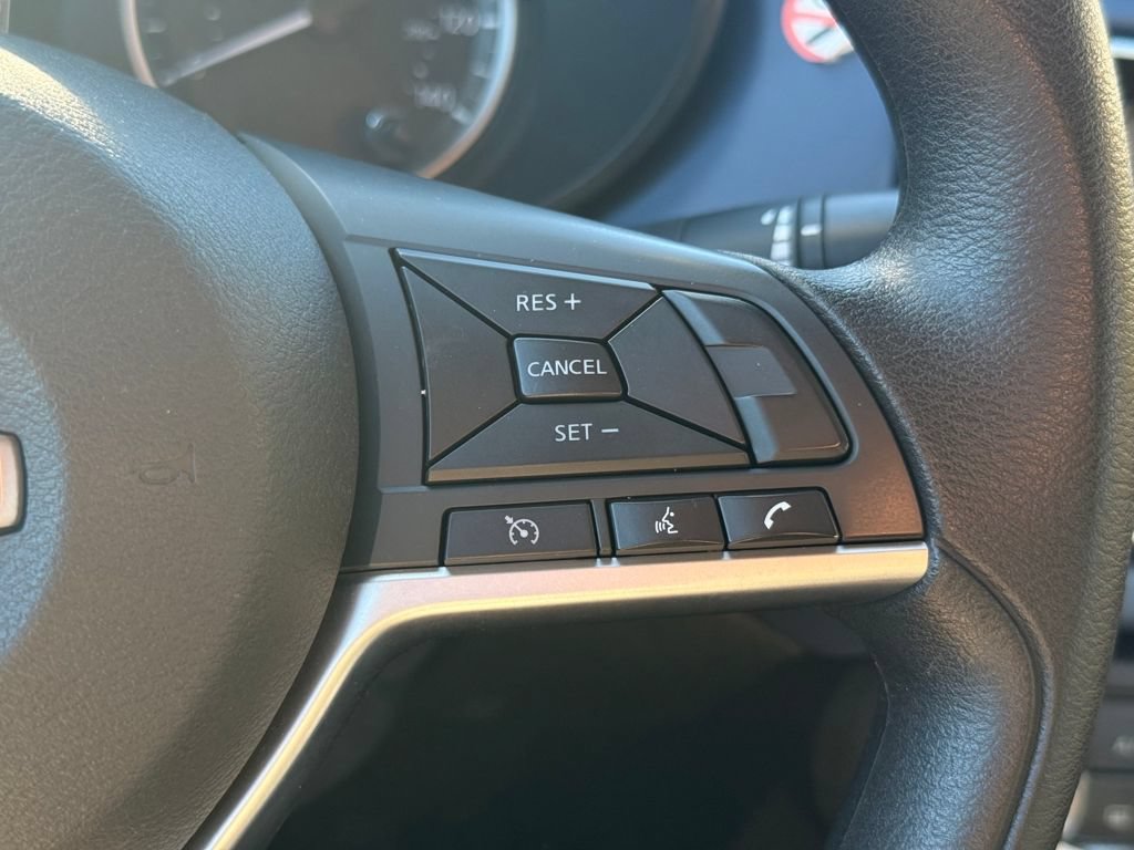 Used 2023 Nissan Versa SV FWD image 27