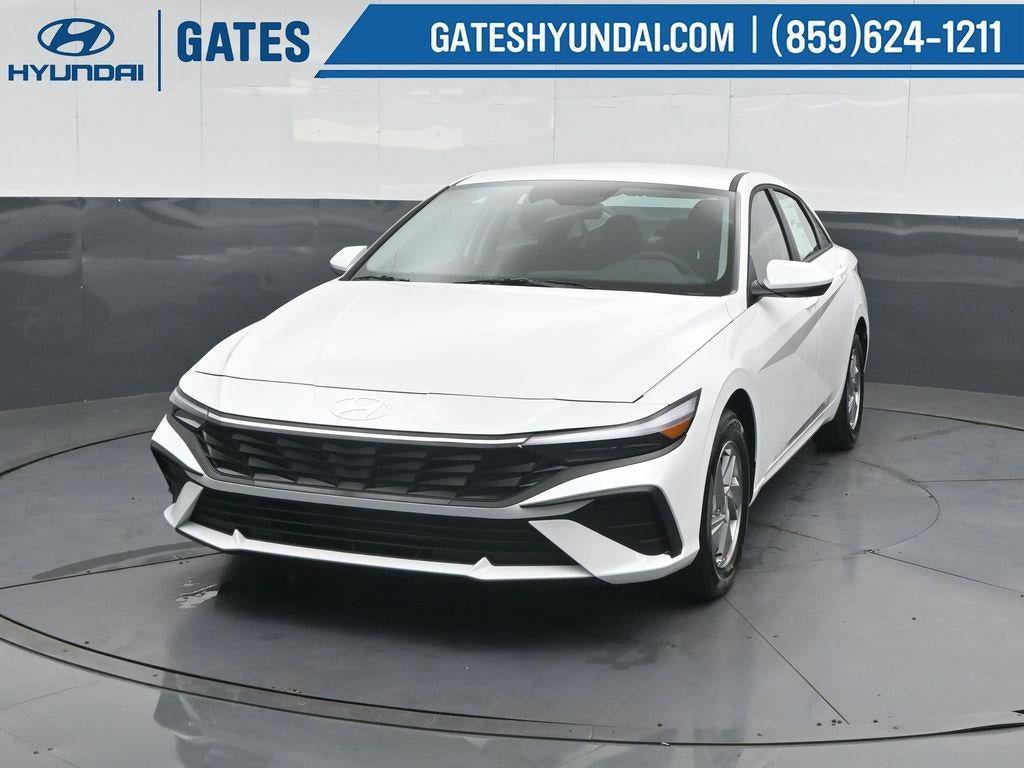 New 2026 Hyundai Elantra SE FWD image 6