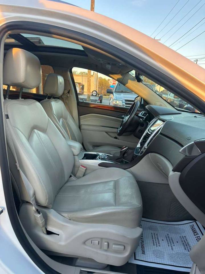 Used 2015 Cadillac SRX Luxury w/ Driver Awareness Package AWD/4WD image 22