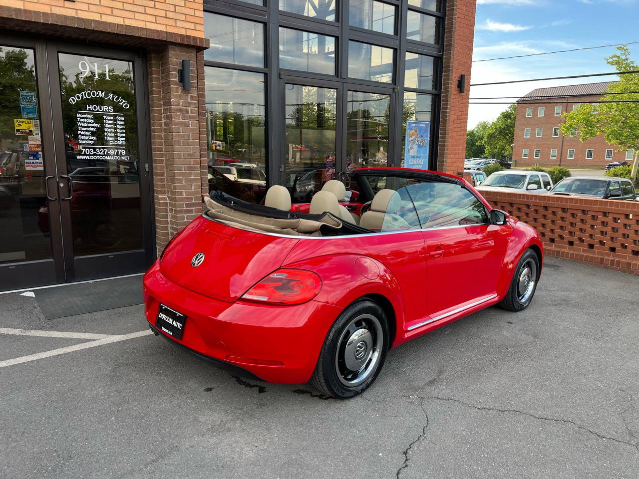 Used 2013 Volkswagen Beetle 2.5 FWD image 28