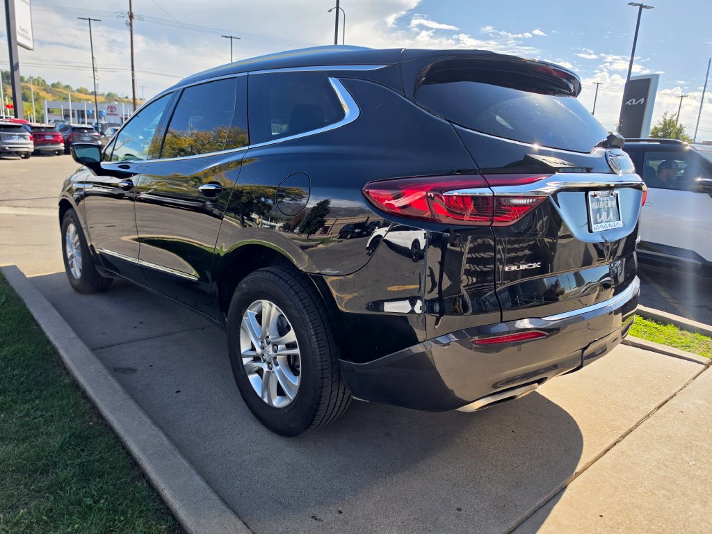 Used 2018 Buick Enclave Essence AWD/4WD image 7
