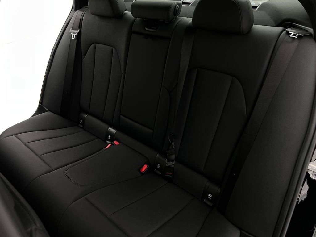 Used 2021 BMW 330i xDrive Sedan w/ Driving Assistance Package image 16