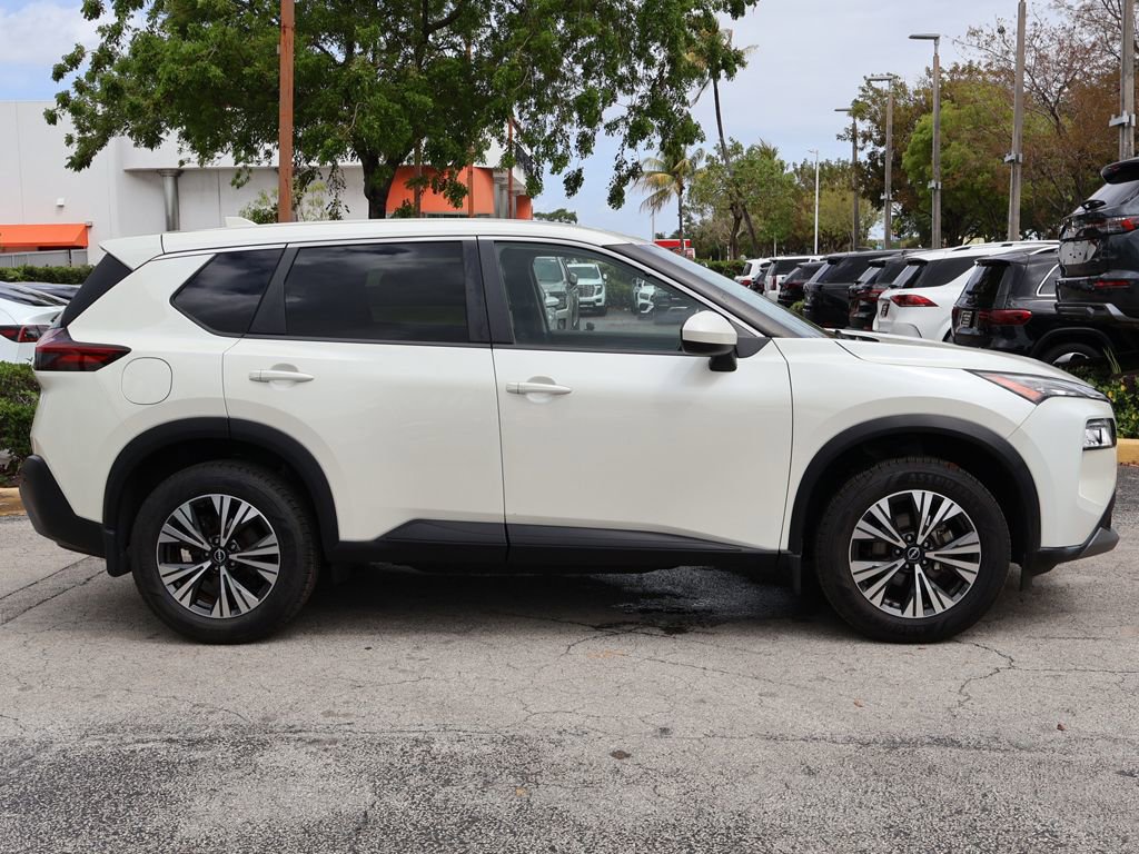Used 2023 Nissan Rogue SV FWD image 15
